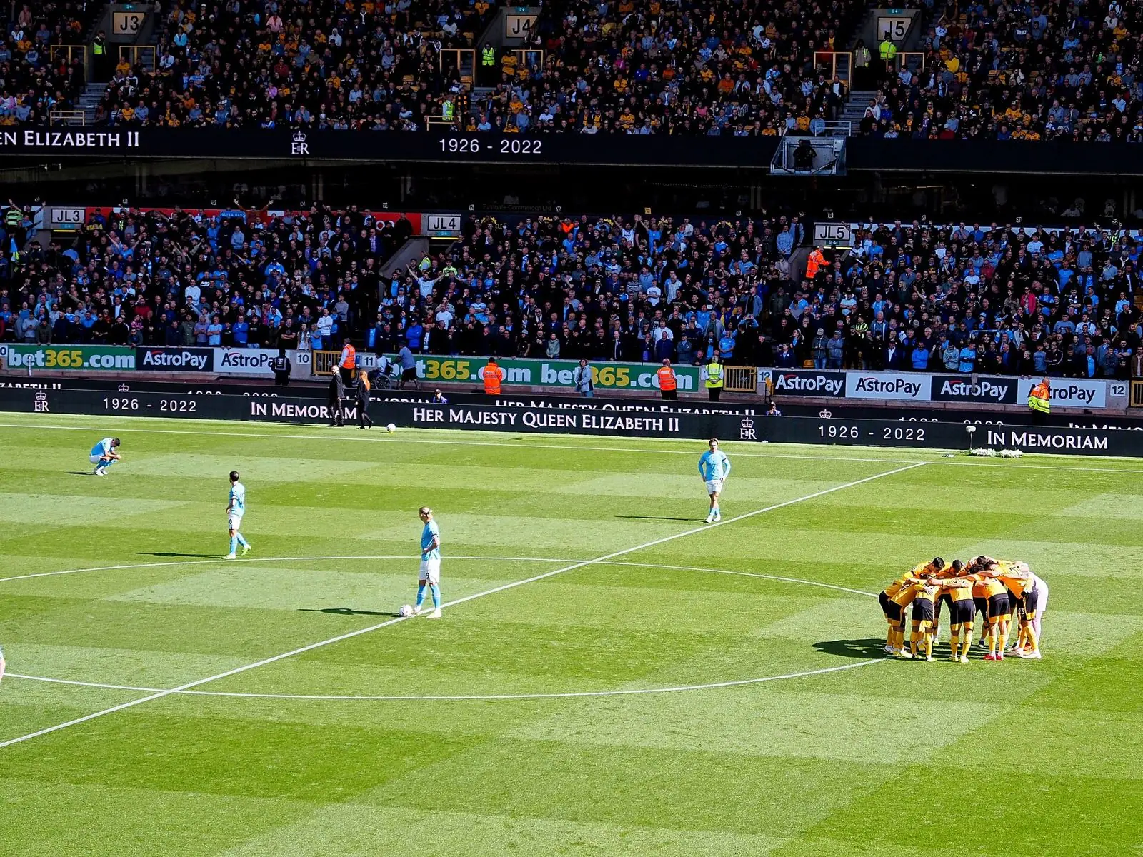 Wolves v Man City kick-off, Sept 2022, Haaland about to kick off